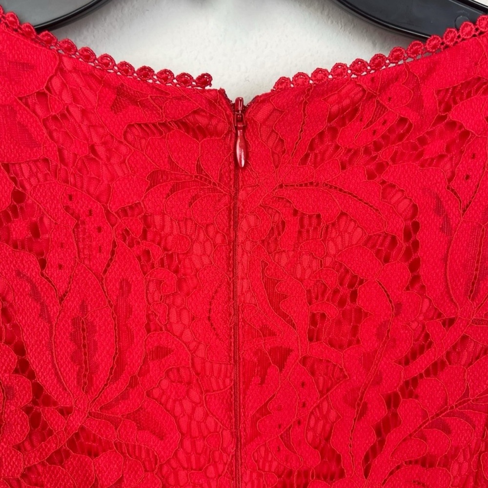 HP🌸 NWT Taylor Red Lace Sleeveless Midi dress size 6 - Picture 8 of 15